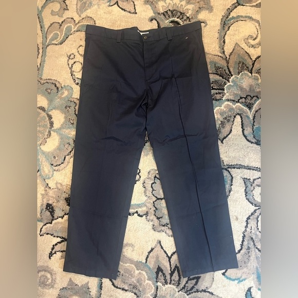 Amazon Essentials Men's Classic-Fit Wrinkle-Resistant Flat-Front Pants 48W x 35L - Picture 7 of 11